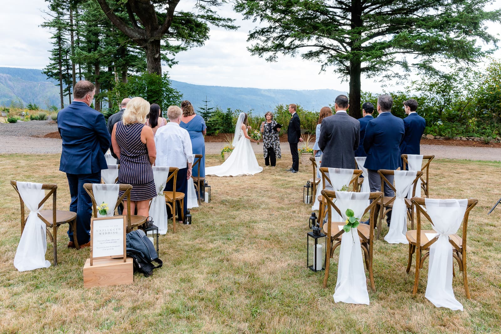Columbia Gorge intimate wedding