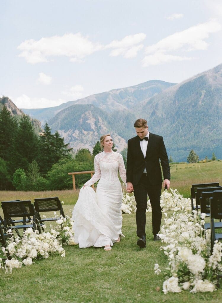 Wind Mountain Ranch offers sweeping, panoramic views of the Columbia River Gorge mountains.